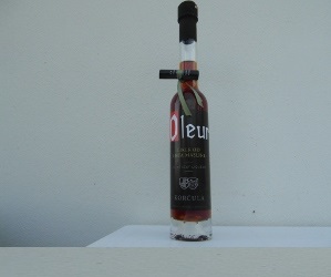 Oleur olive leaf liqueure